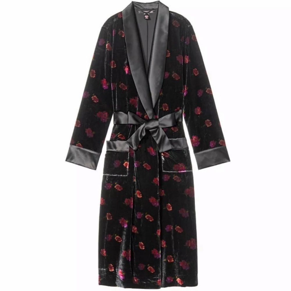 Victoria’s Secret Robe - Picture 1 of 6